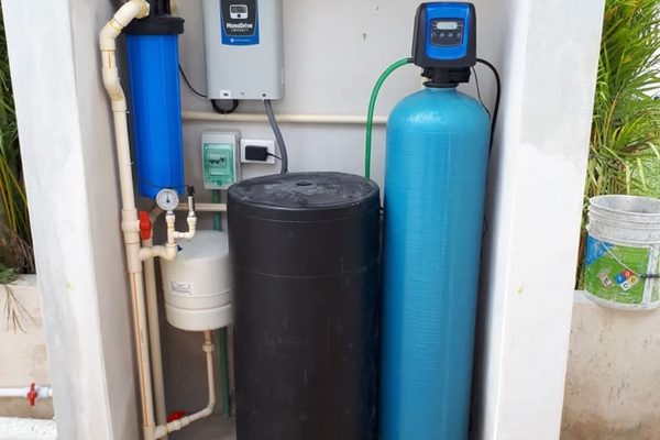 Sistema de filtración y suavizador de agua